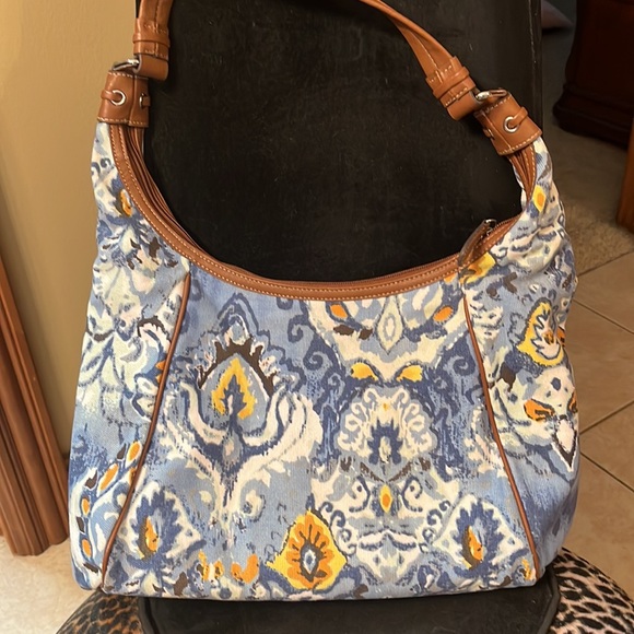 Tignanello hobo bag, like new!!!! - Picture 3 of 6